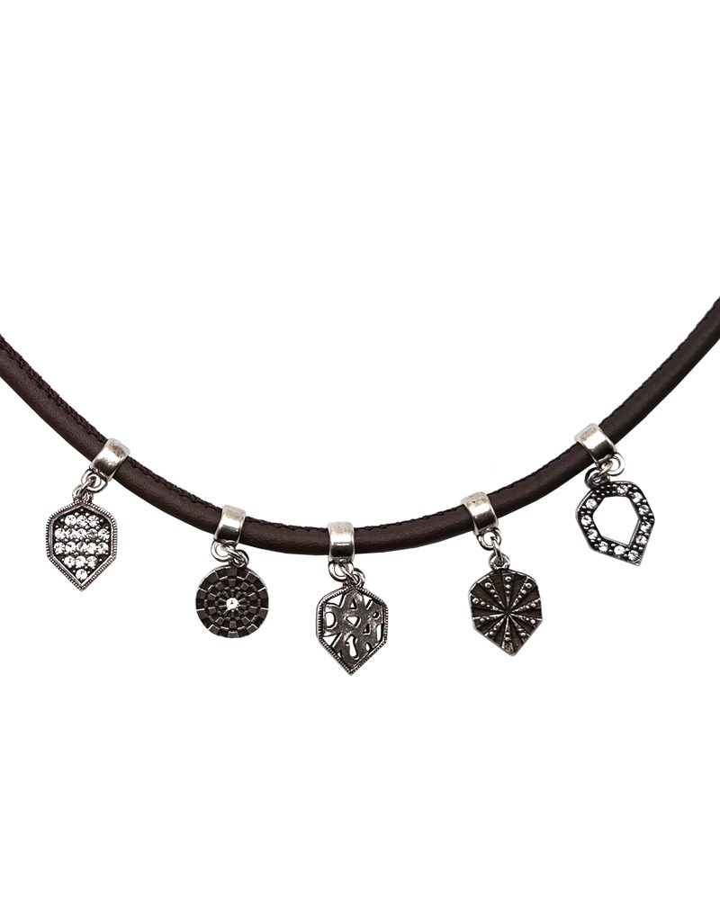 Pulsera cuero 5 aletas dardos